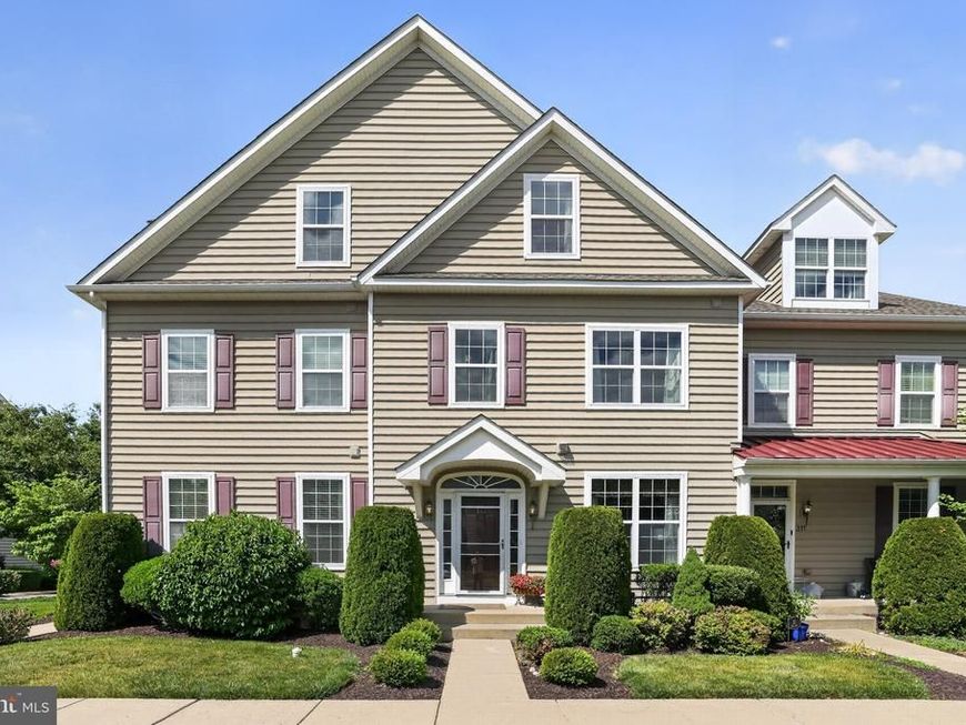 313 Katie Lane, Perkasie, PA 18944 Main Photo