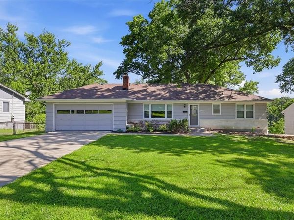 618 E 110th Street, Kansas City, MO 64131