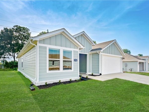 2794 N Snowball Drive , Fayetteville, AR 72704