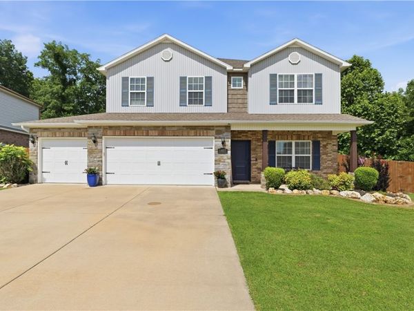 6407 SW Chestnut Hill Road , Bentonville, AR 72713