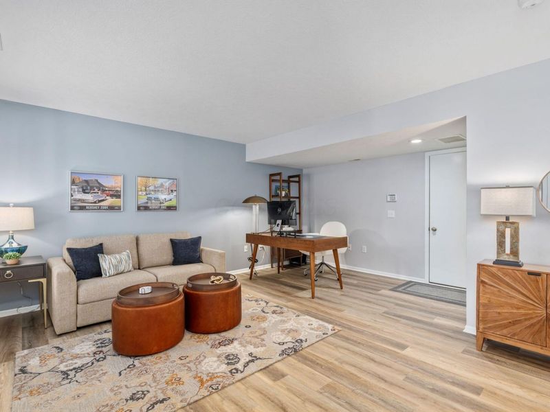 6016 Turnwood Drive, Unit 706, Westerville, OH 43081 Photo 3