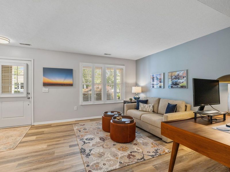 6016 Turnwood Drive, Unit 706, Westerville, OH 43081 Photo 4