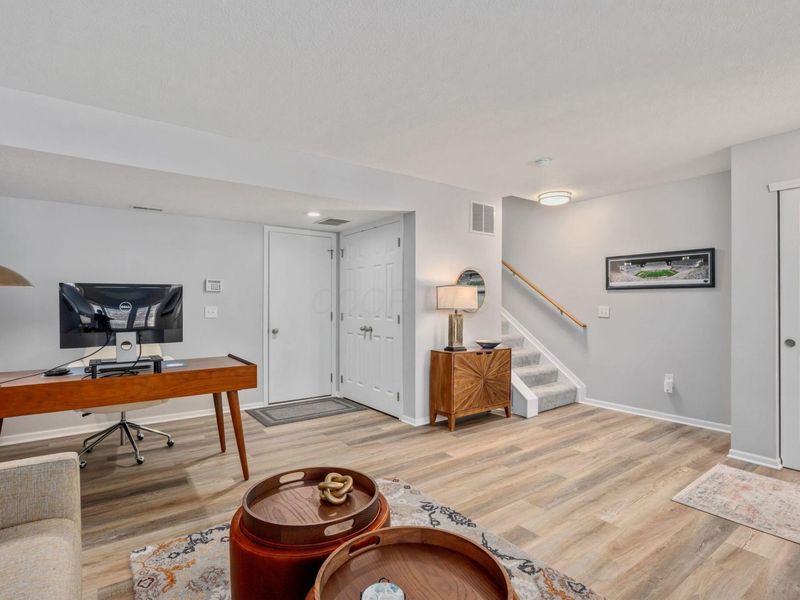 6016 Turnwood Drive, Unit 706, Westerville, OH 43081 Photo 5