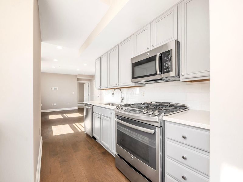 50 W Broad Street , Unit 2801, Columbus, OH 43215 Photo 6