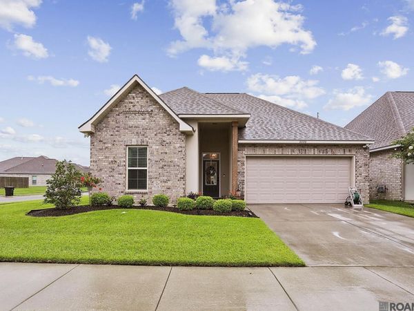 2220 Bald Cypress Dr, Baton Rouge, LA 70835