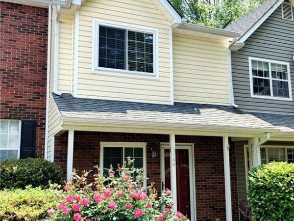 5744 Prescott Court , Charlotte, NC 28269