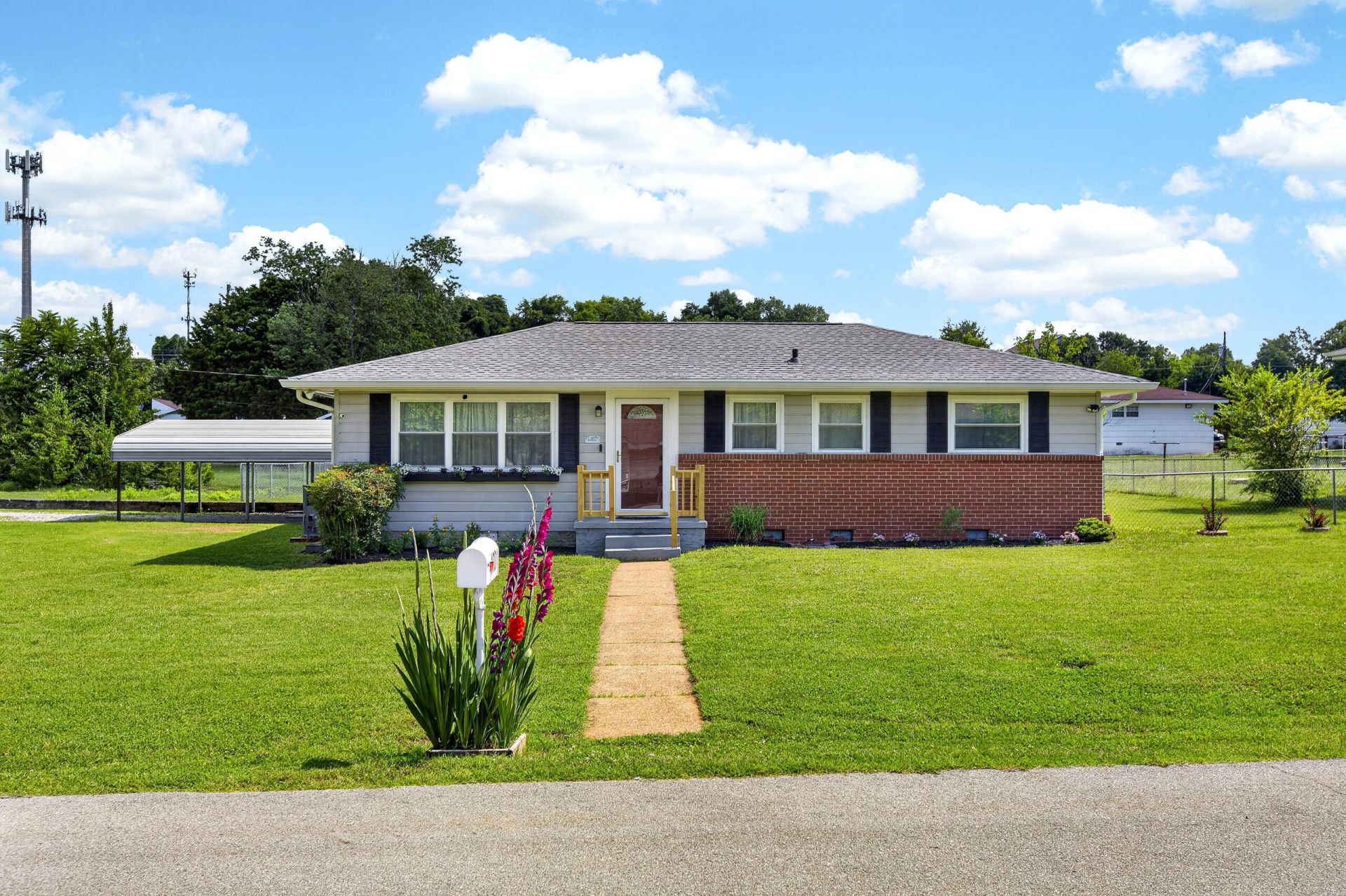 1701 Broadview Drive, Hixson, TN 37343 Main Photo