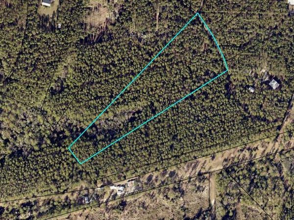 601 Bluff South Road, Waverly, GA 31565
