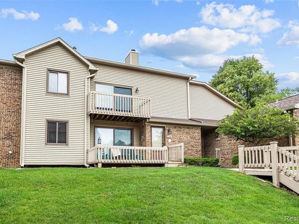 7147 Elmhurst, West Bloomfield Twp, MI 48322