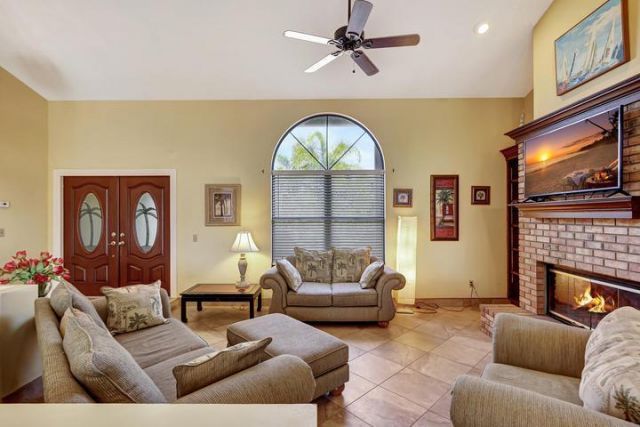 137 Queens Road, Fort Pierce, FL 34949 Photo