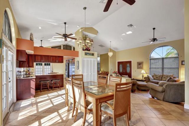 137 Queens Road, Fort Pierce, FL 34949 Photo