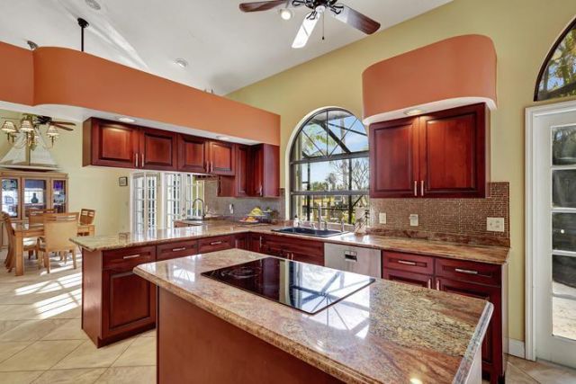 137 Queens Road, Fort Pierce, FL 34949 Photo