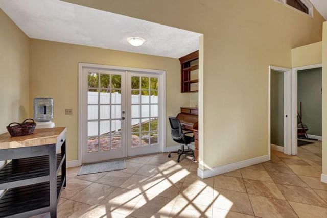 137 Queens Road, Fort Pierce, FL 34949 Photo