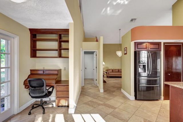 137 Queens Road, Fort Pierce, FL 34949 Photo
