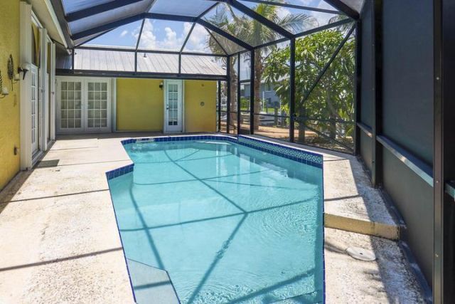 137 Queens Road, Fort Pierce, FL 34949 Photo