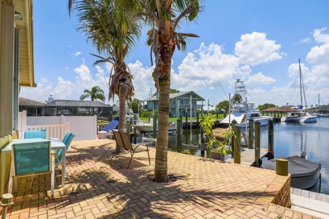 137 Queens Road, Fort Pierce, FL 34949 Photo