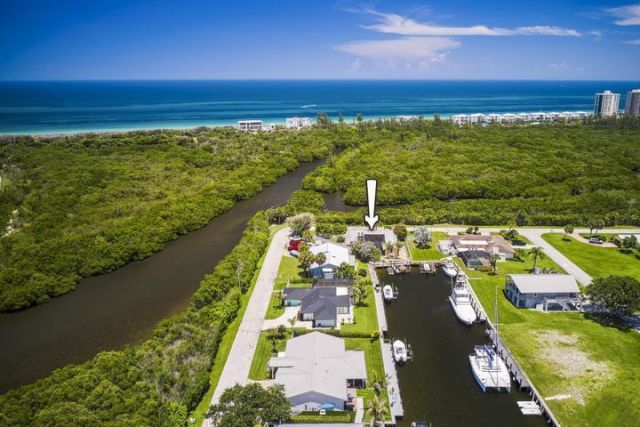 137 Queens Road, Fort Pierce, FL 34949 Photo
