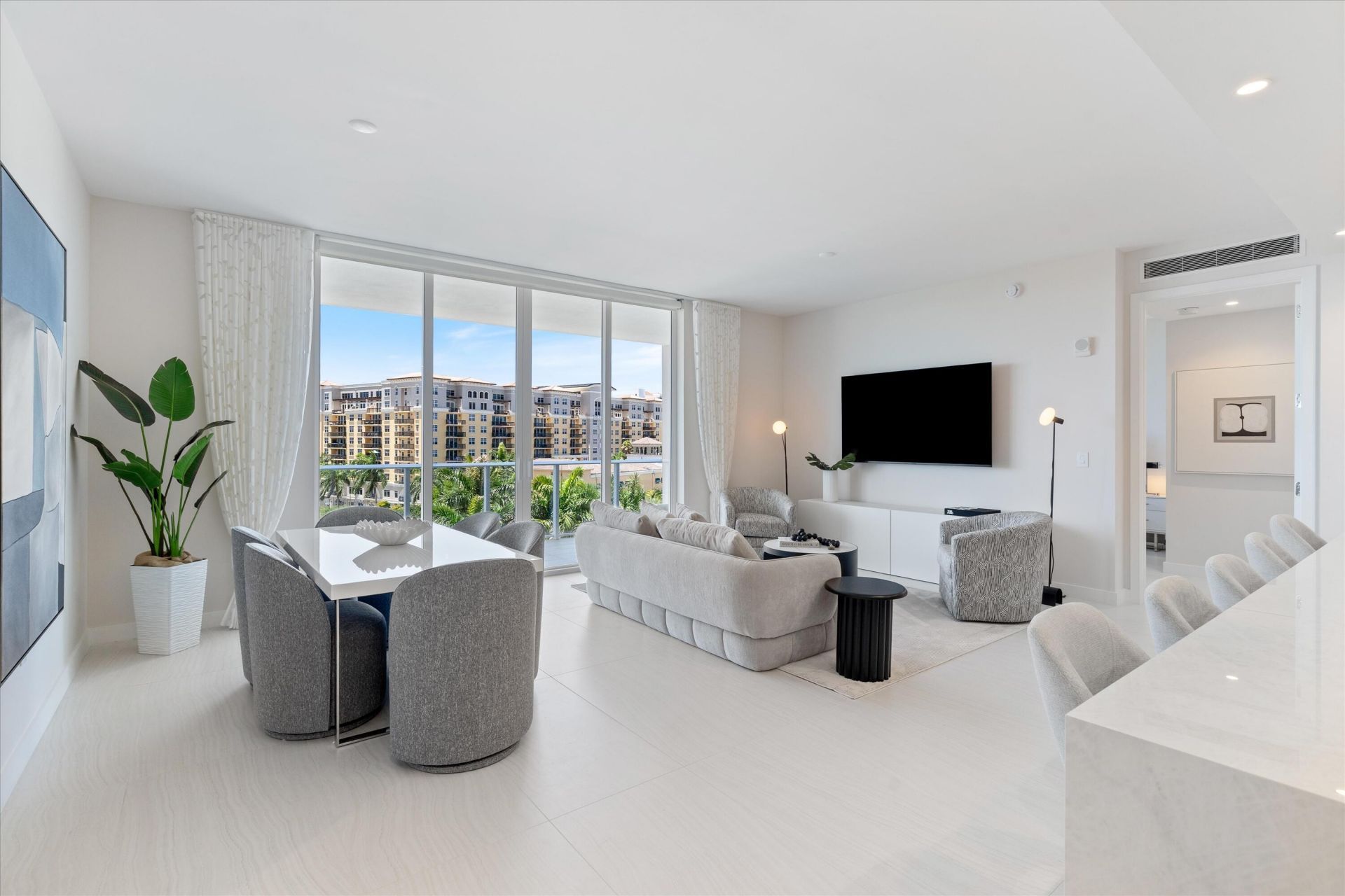 220 SE Mizner Boulevard, Unit 604, Boca Raton, FL 33432 Photo