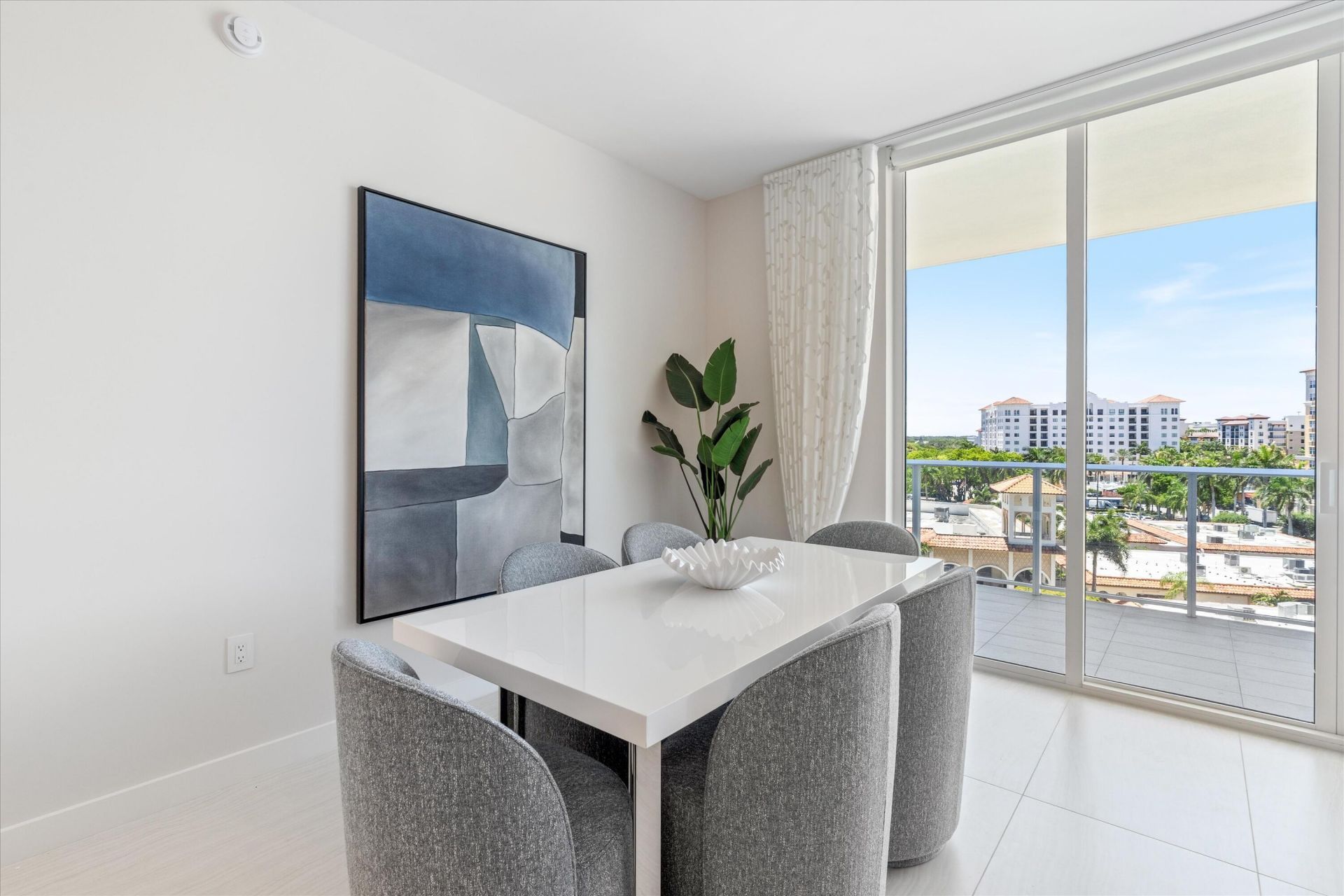 220 SE Mizner Boulevard, Unit 604, Boca Raton, FL 33432 Photo