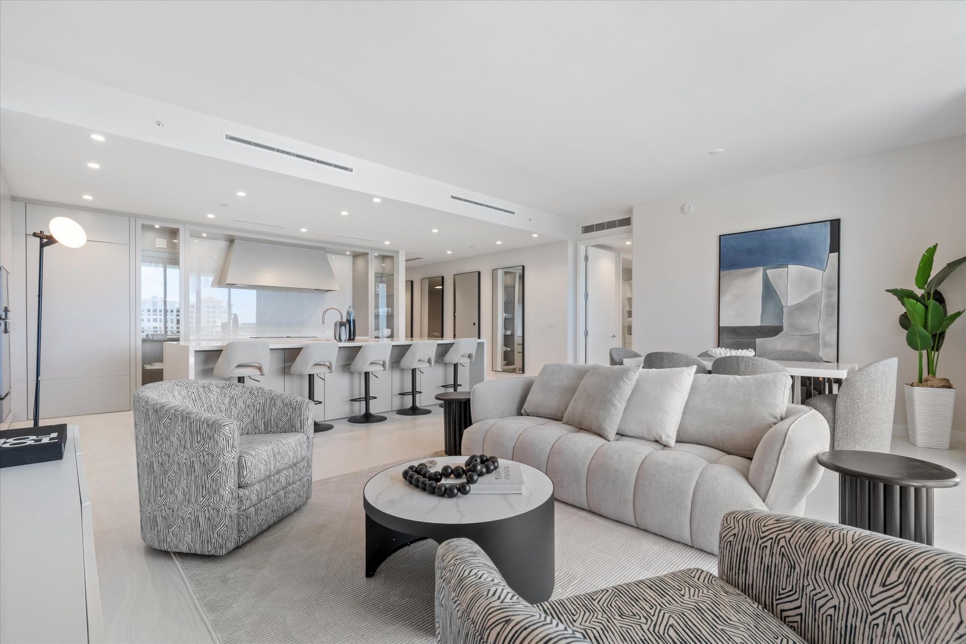 220 SE Mizner Boulevard, Unit 604, Boca Raton, FL 33432 Photo