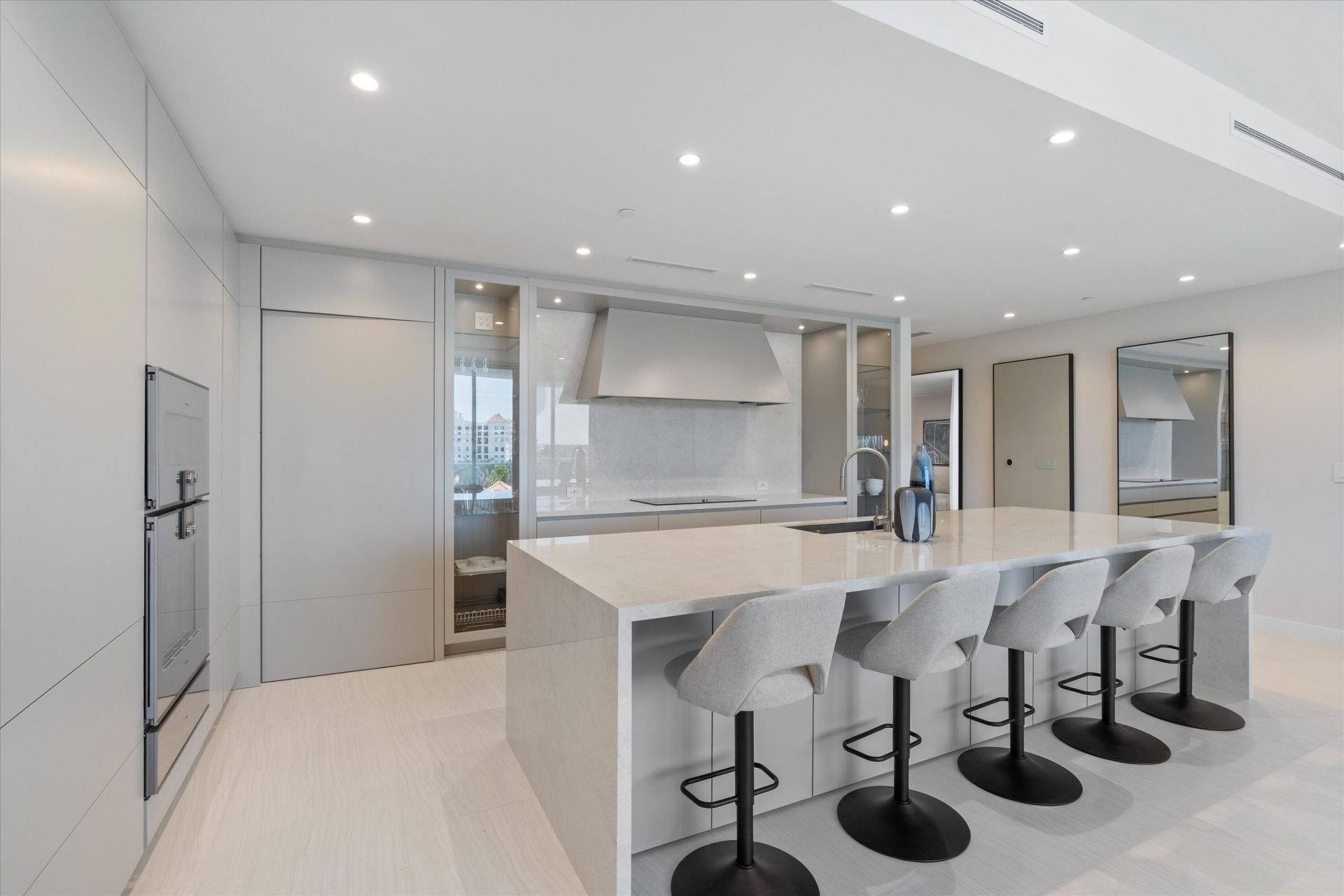 220 SE Mizner Boulevard, Unit 604, Boca Raton, FL 33432 Photo
