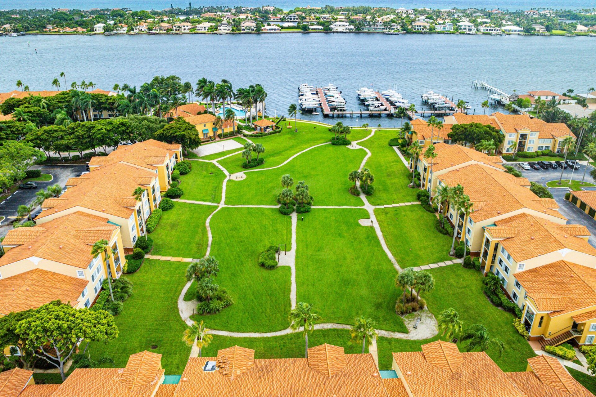 157 Yacht Club Way, Hypoluxo, FL 33462 Photo