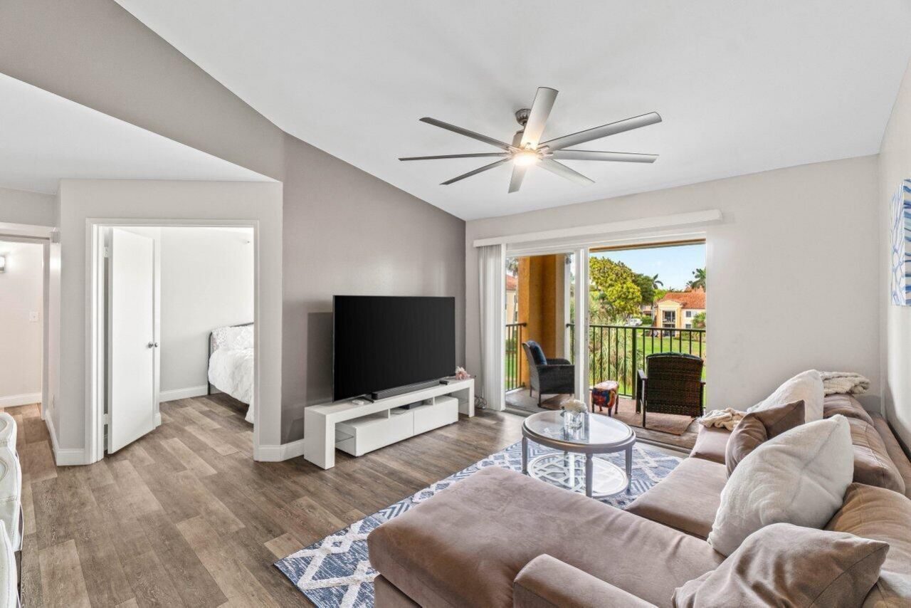 157 Yacht Club Way, Hypoluxo, FL 33462 Photo