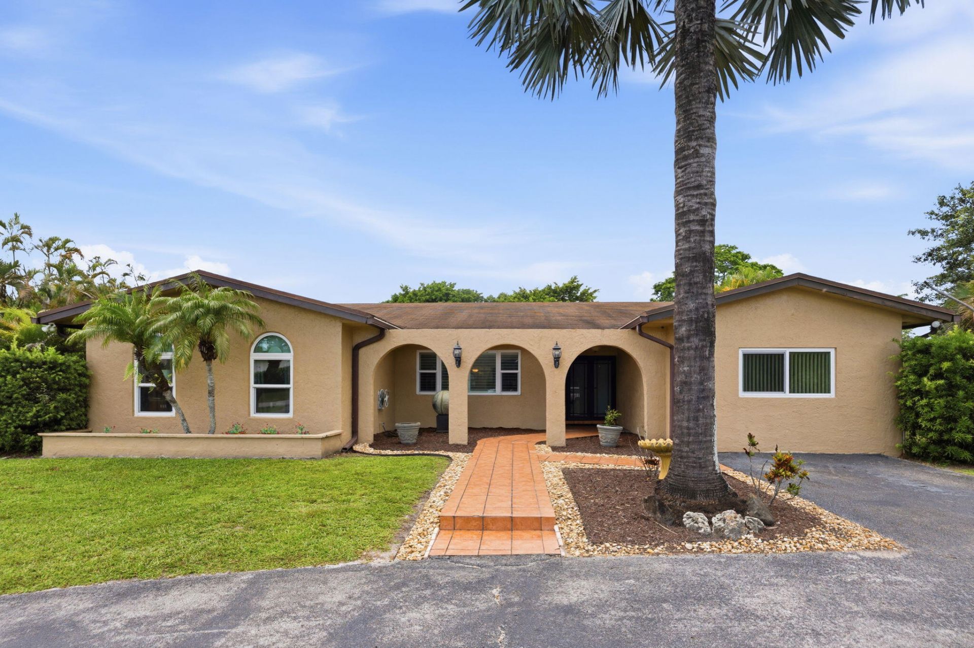 5521 SW 160th Avenue, Southwest Ranches, FL 33331 Photo