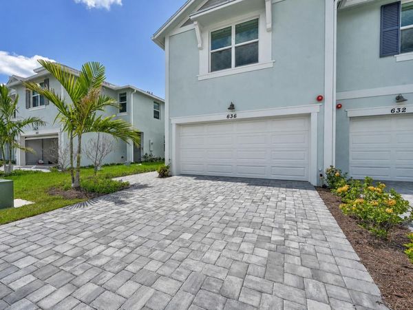 636 Salisbury Circle, Fort Pierce, FL 34982