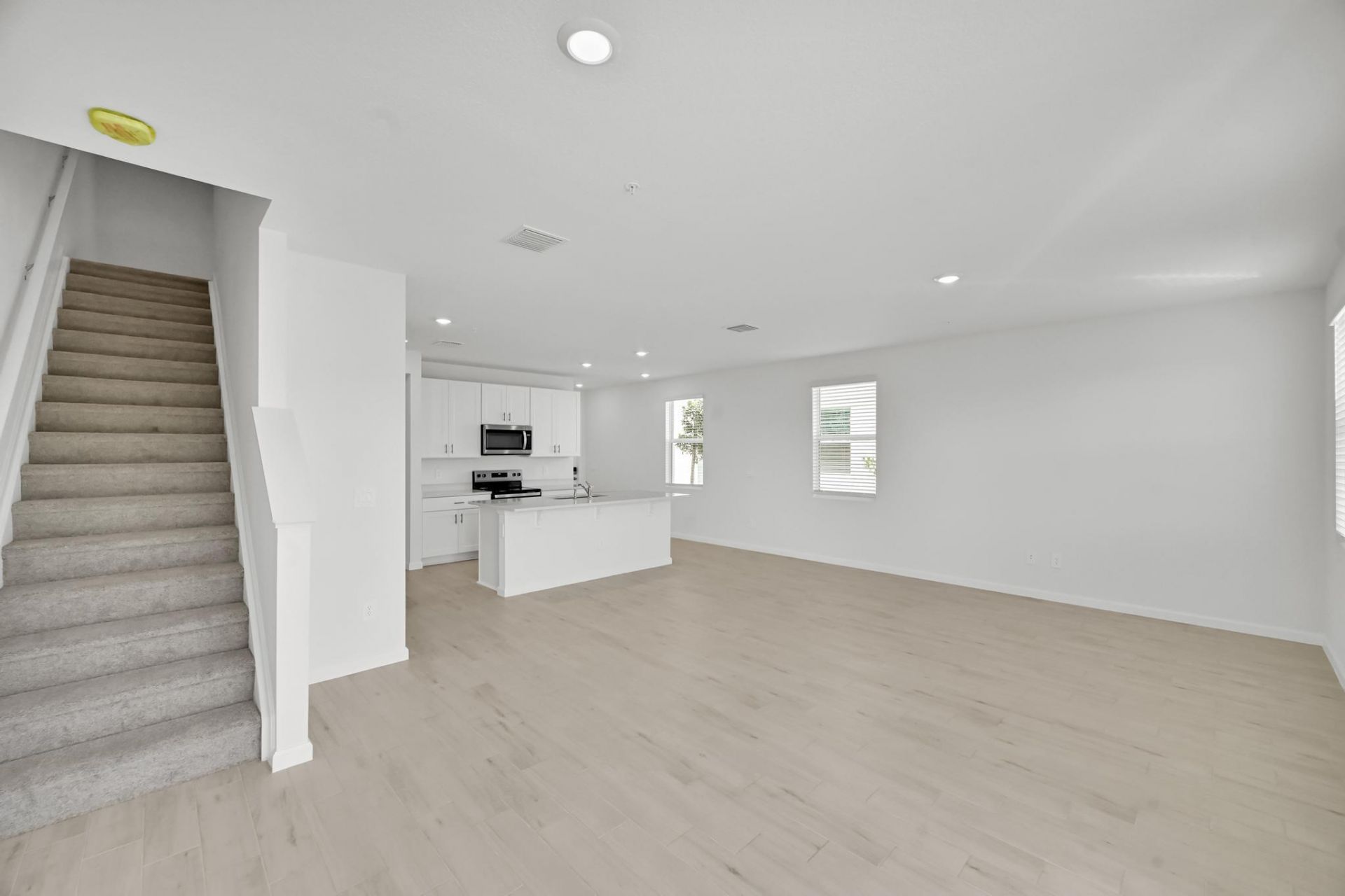 636 Salisbury Circle, Fort Pierce, FL 34982 Photo