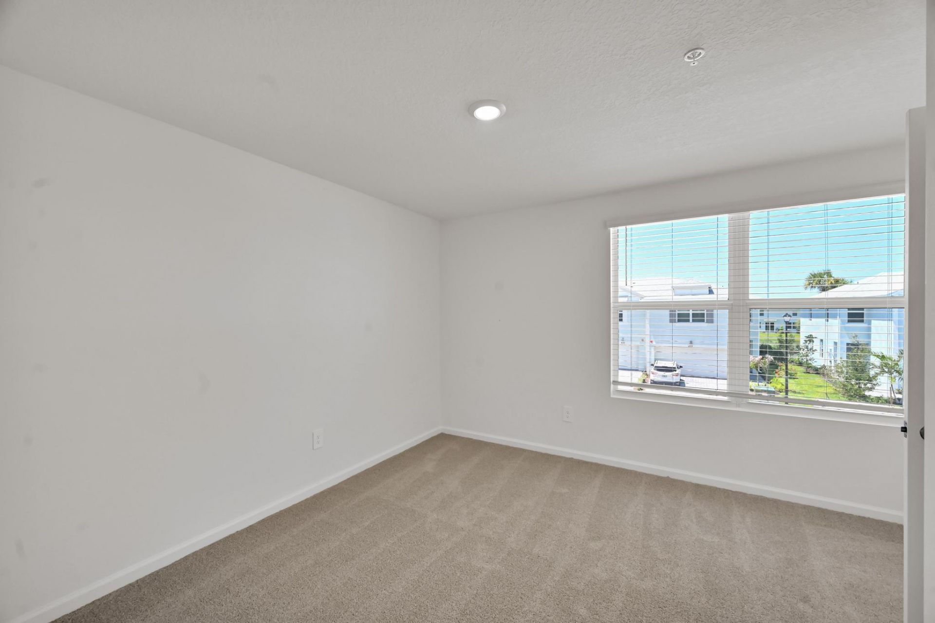 636 Salisbury Circle, Fort Pierce, FL 34982 Photo