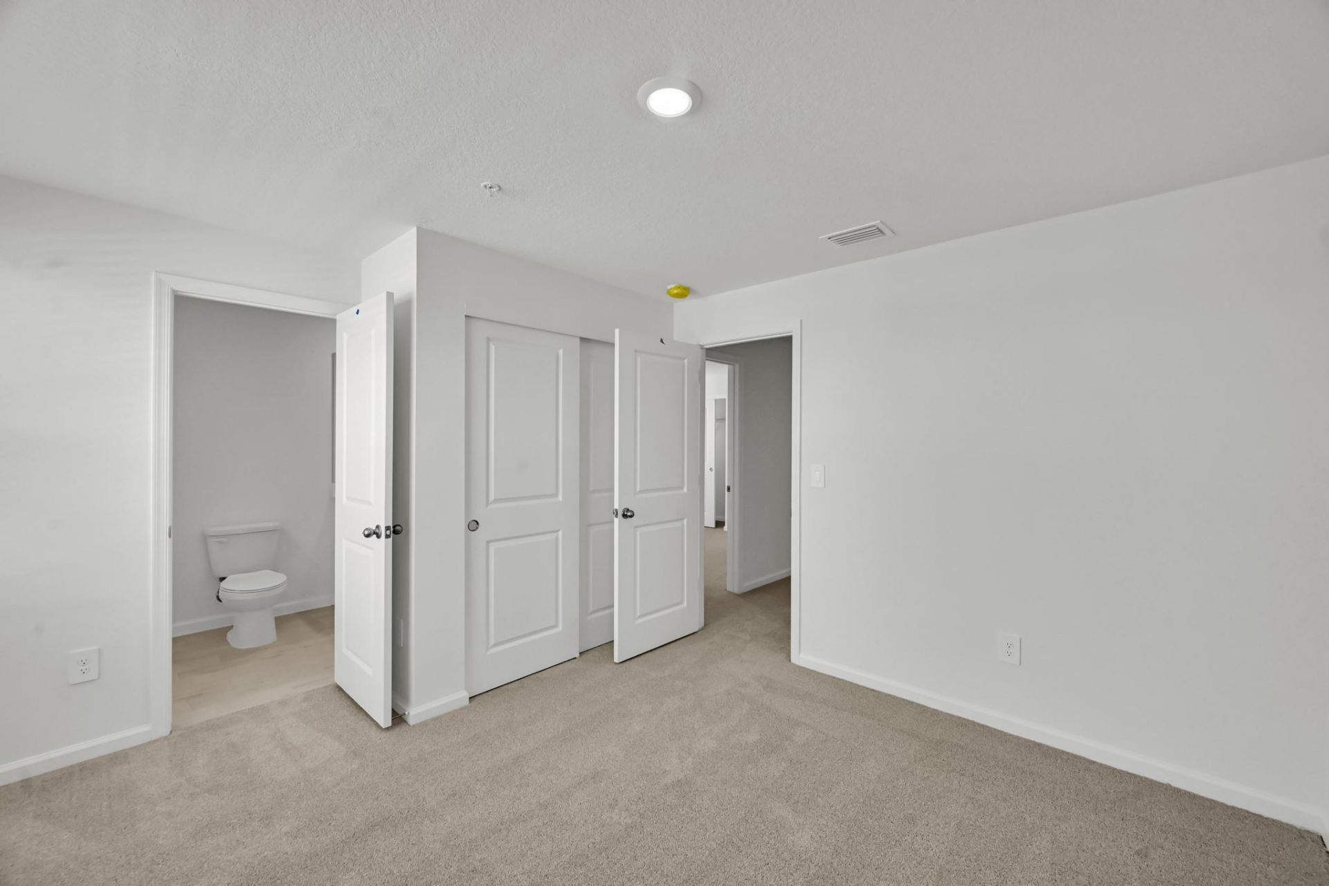 636 Salisbury Circle, Fort Pierce, FL 34982 Photo