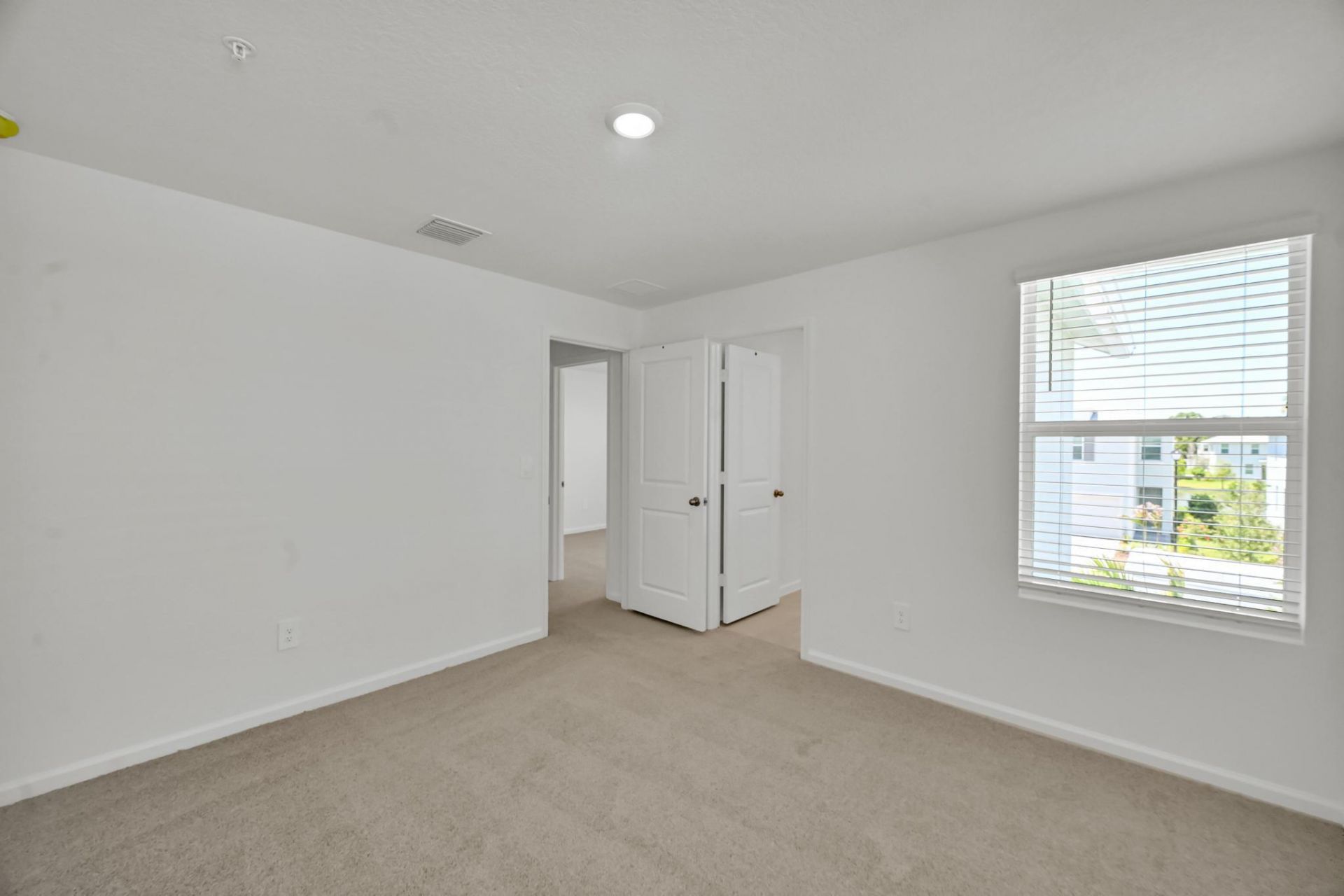 636 Salisbury Circle, Fort Pierce, FL 34982 Photo