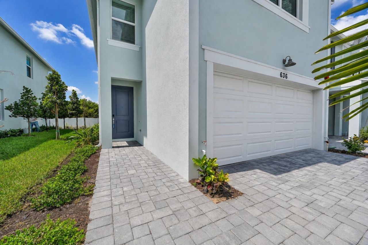 636 Salisbury Circle, Fort Pierce, FL 34982 Photo