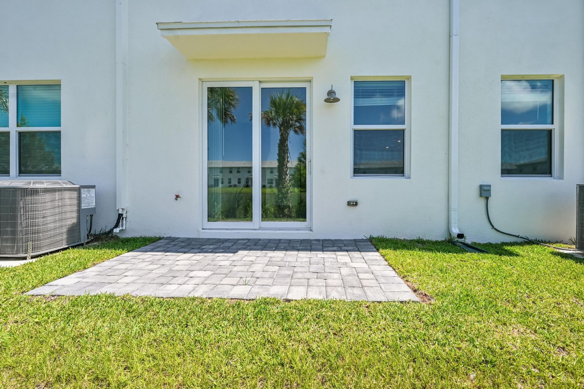 636 Salisbury Circle, Fort Pierce, FL 34982 Photo