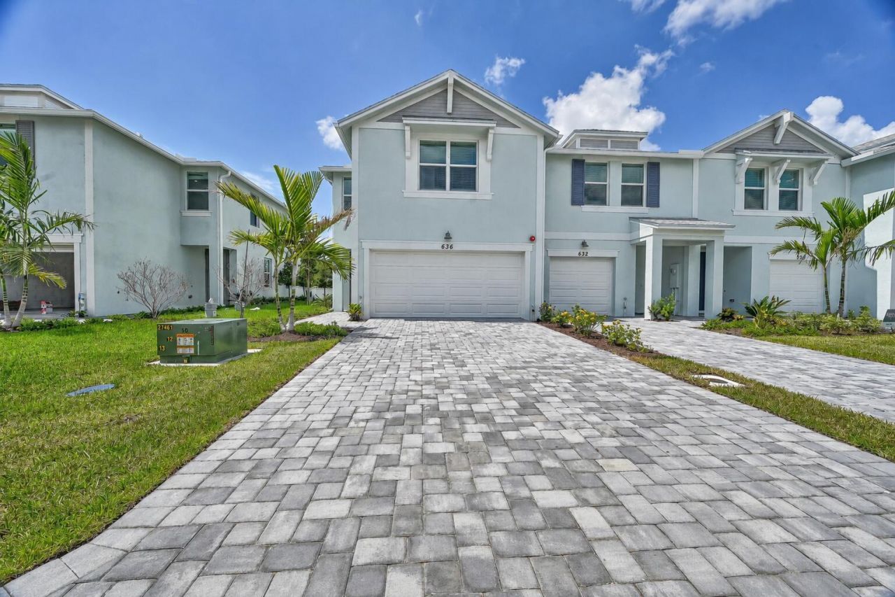 636 Salisbury Circle, Fort Pierce, FL 34982 Photo