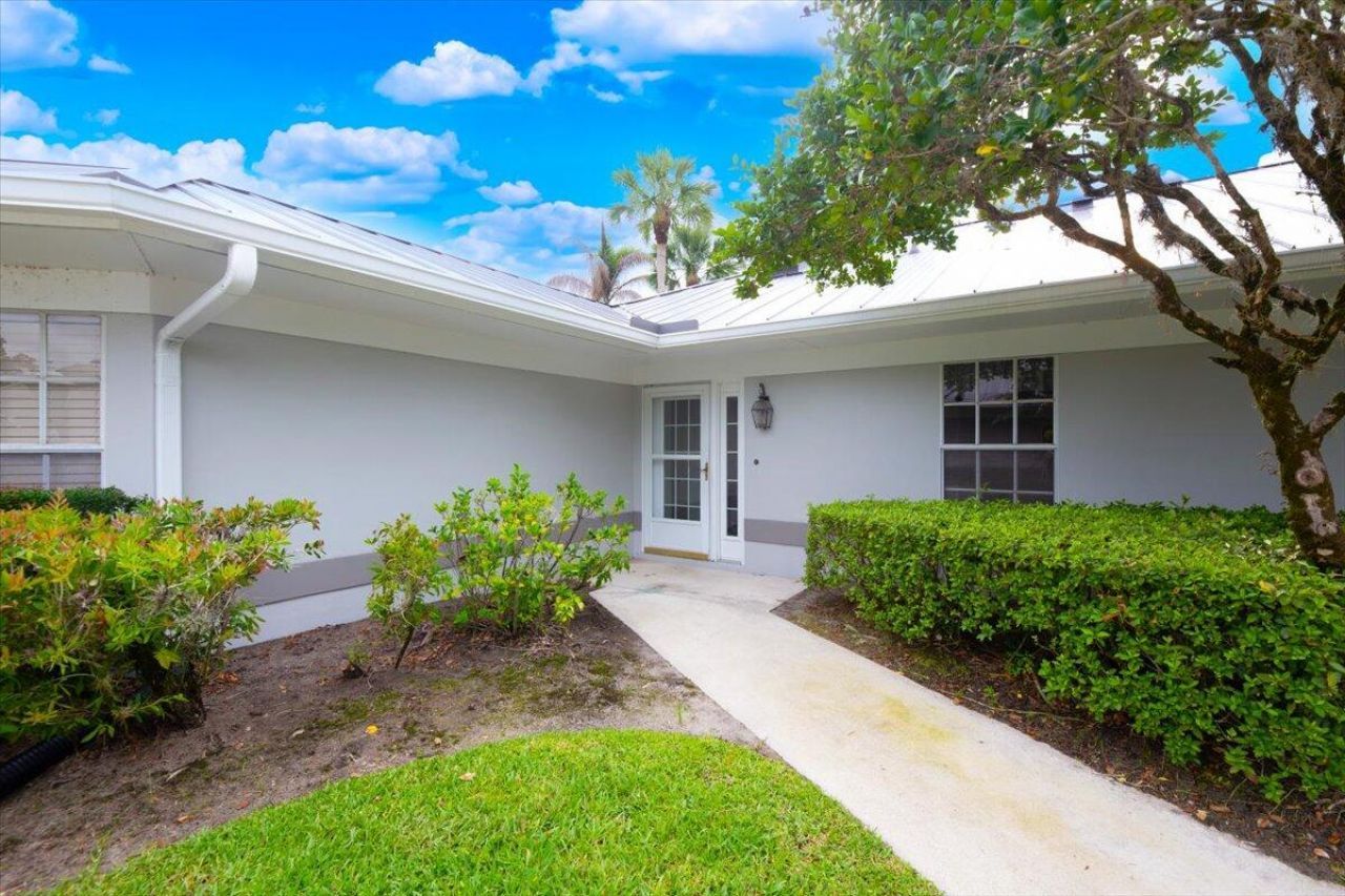 7338 Pine Creek Way, Port Saint Lucie, FL 34986 Photo