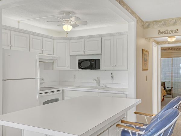 680 Horizon W, Unit 110, Boynton Beach, FL 33435