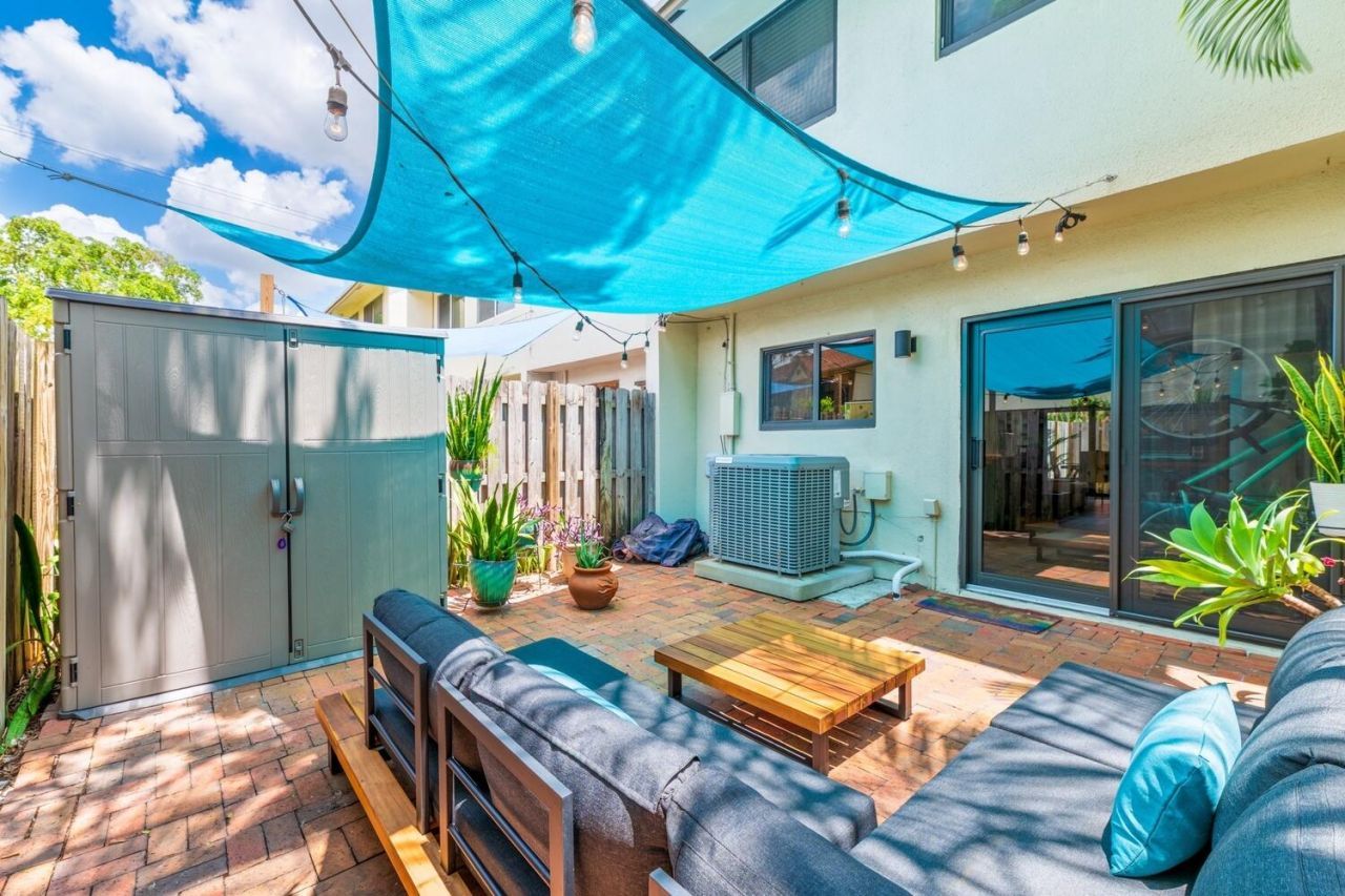 308 City View Drive, Fort Lauderdale, FL 33311 Photo