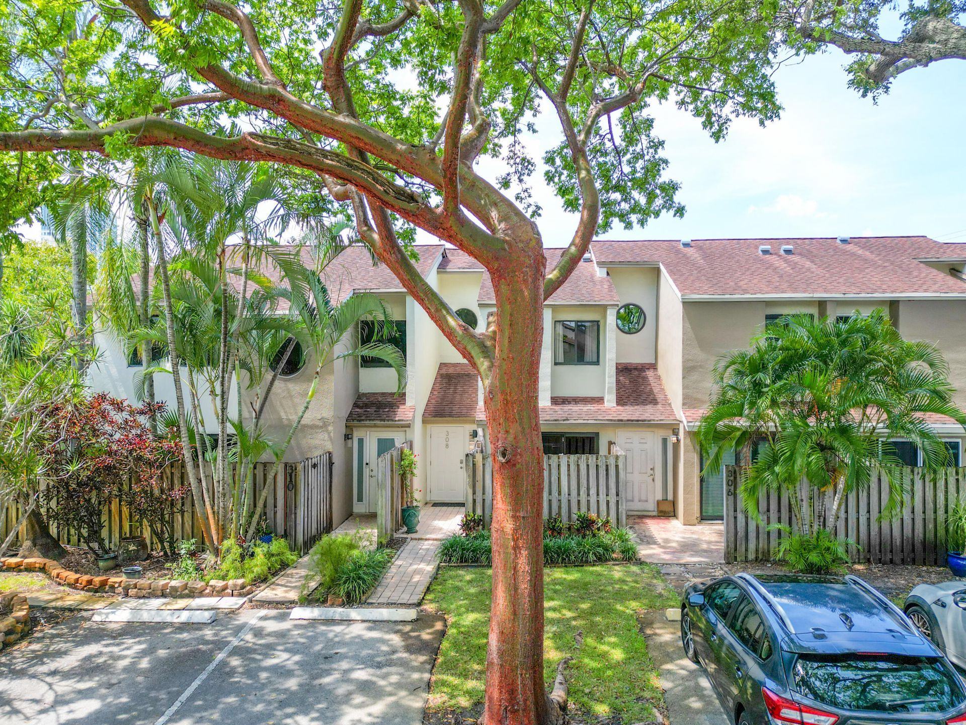 308 City View Drive, Fort Lauderdale, FL 33311 Photo
