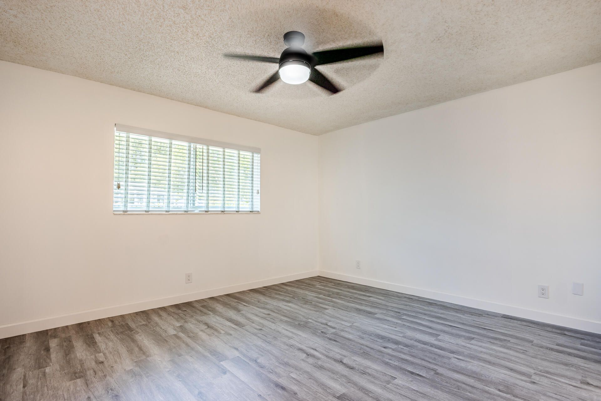 10670 NW 42nd Drive, Coral Springs, FL 33065 Photo