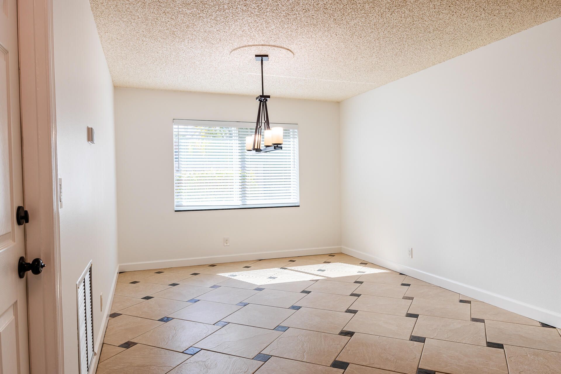 10670 NW 42nd Drive, Coral Springs, FL 33065 Photo