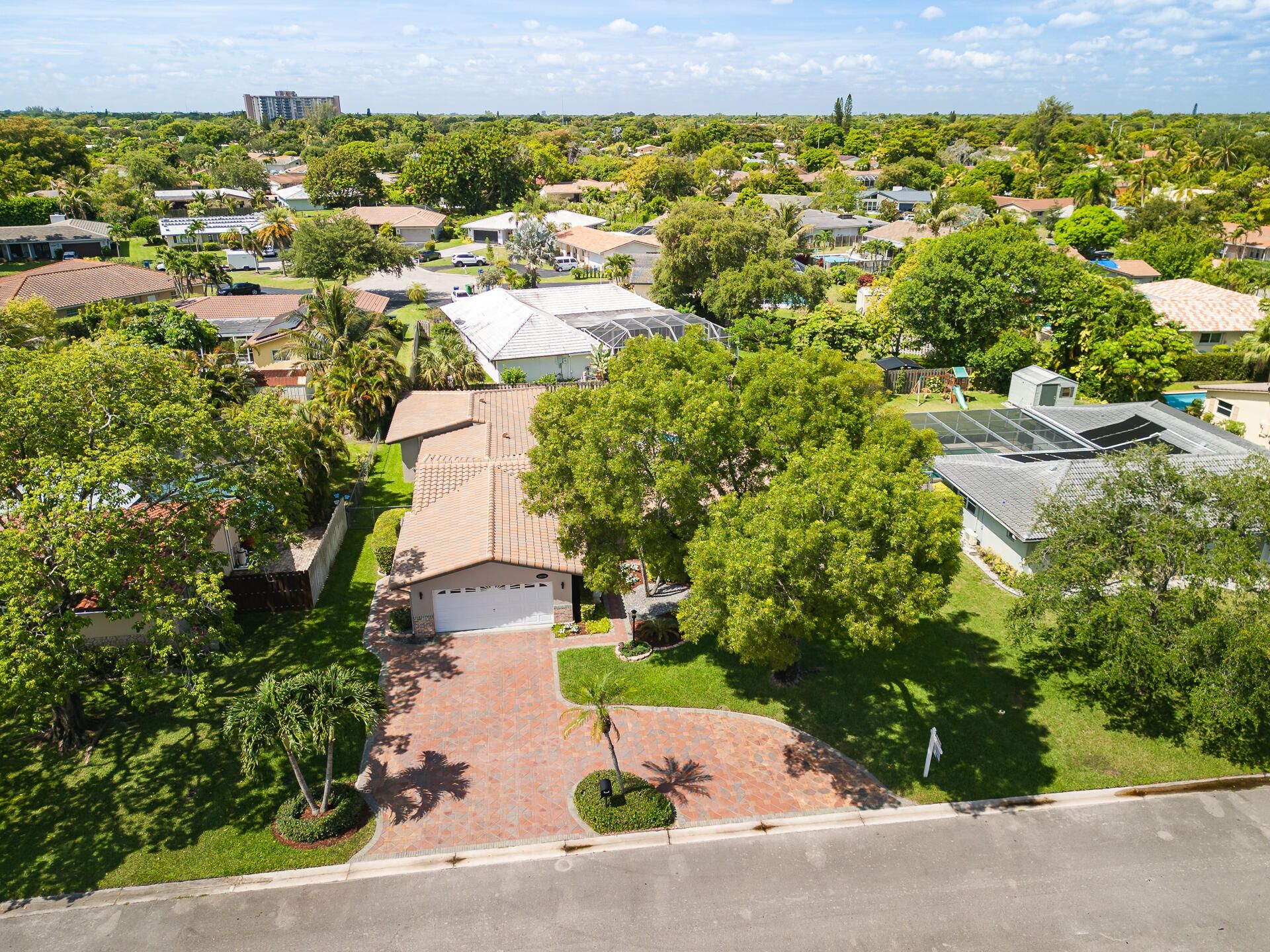 10670 NW 42nd Drive, Coral Springs, FL 33065 Photo