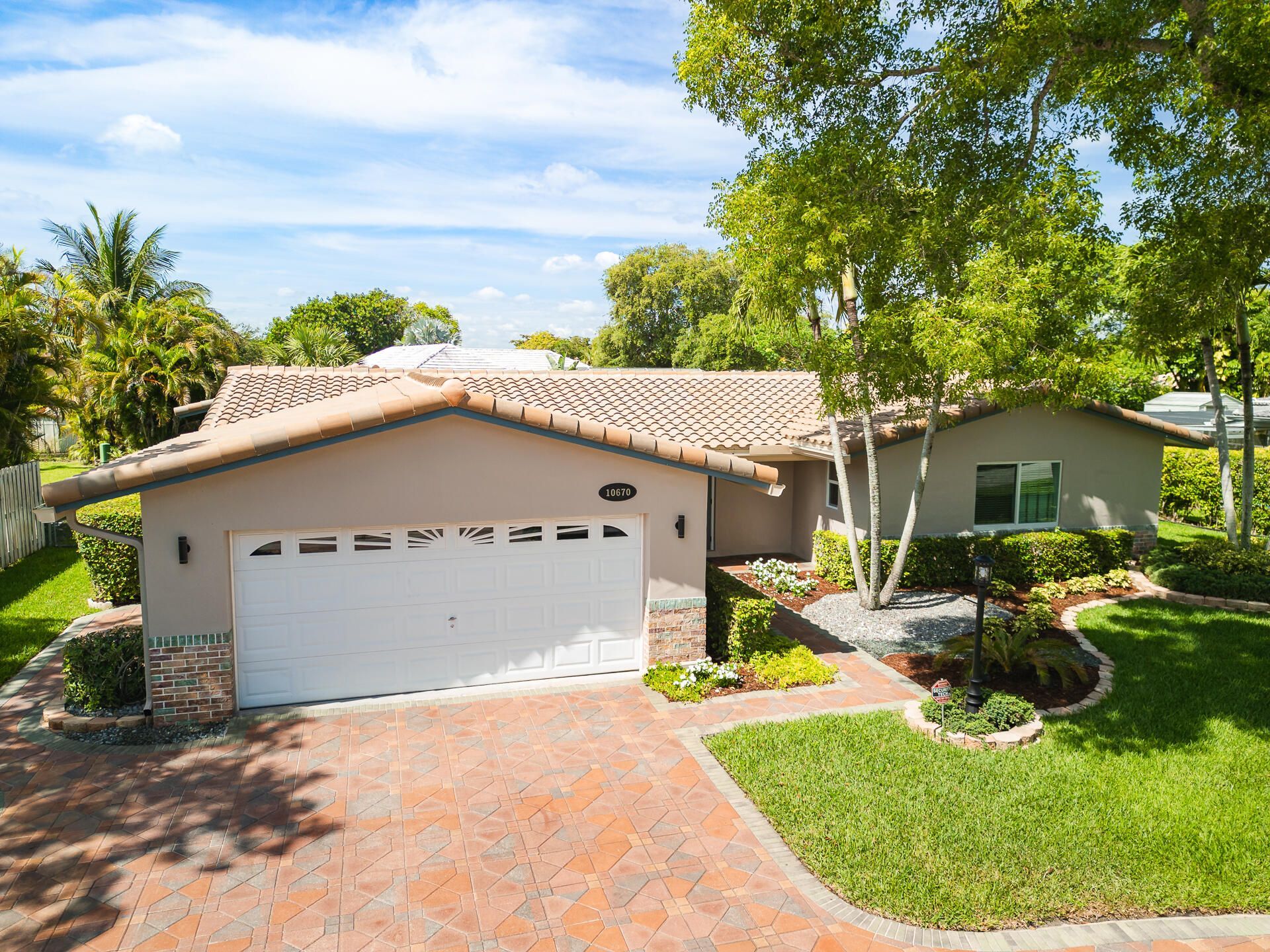 10670 NW 42nd Drive, Coral Springs, FL 33065 Photo