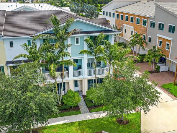4145 Faraday Way, Palm Beach Gardens, FL 33418