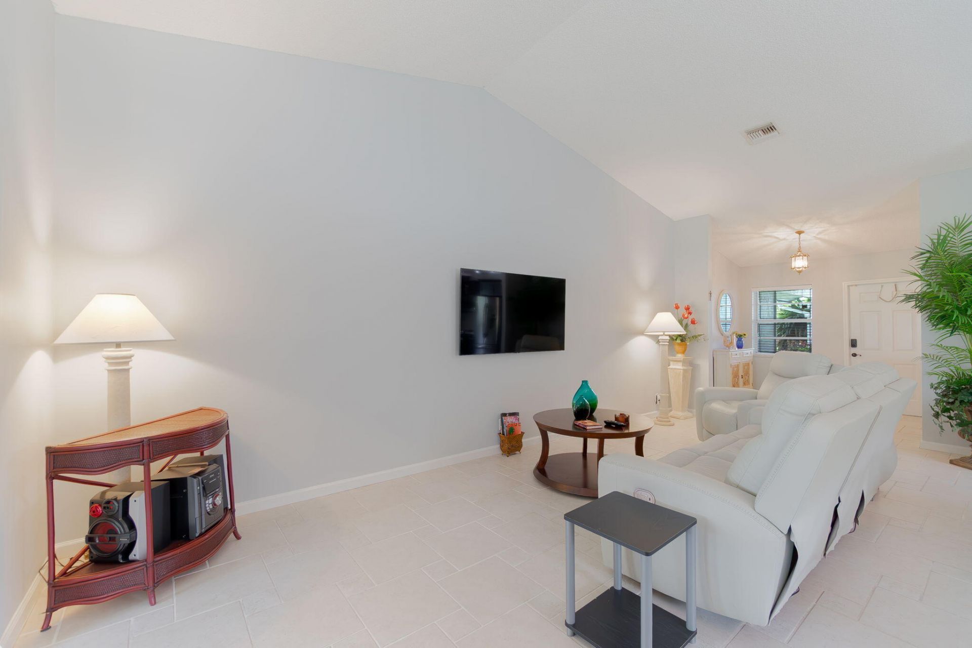 5487 Crystal Anne Drive, West Palm Beach, FL 33417 Photo