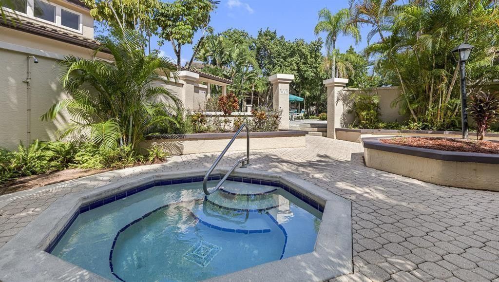 4341 W Mcnab Road, Unit 10, Pompano Beach, FL 33069 Photo
