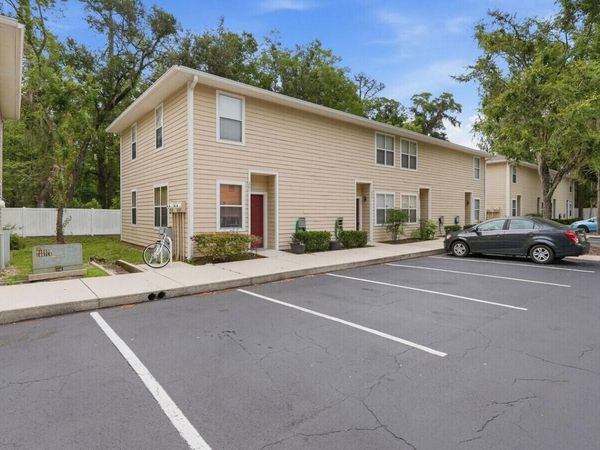 1710 NW 7th Street, Unit 604, Gainesville, FL 32609