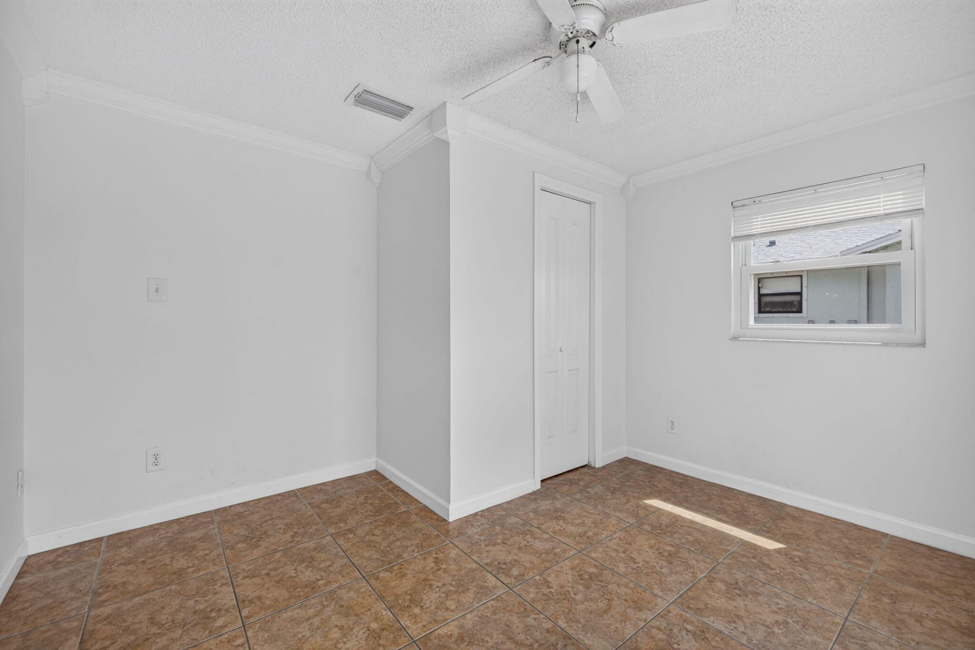 592 SW Banks Terrace, Port Saint Lucie, FL 34953 Photo