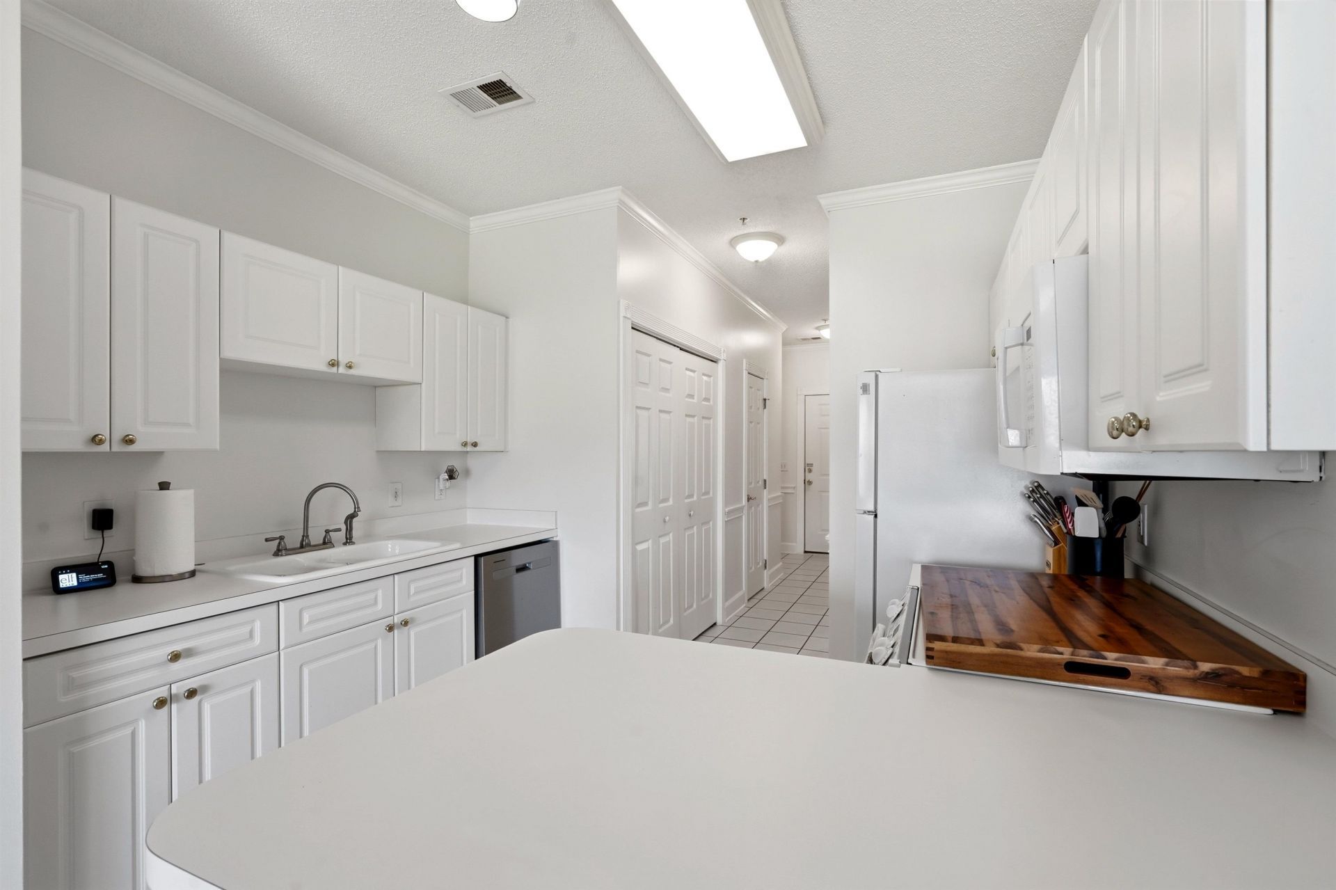 4864 Carnation Circle Photo 13